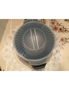 Pampered Chef Small Micro-Cooker - B07GCSZ5V5W